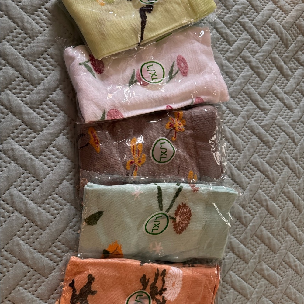 Floral Patterned Women's Support Socks Set